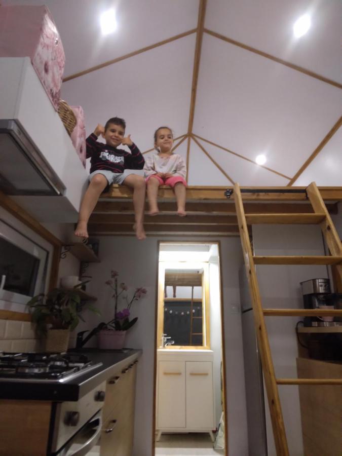 فيلا Tiny House Cluj With Jacuzzi Sinnicoara المظهر الخارجي الصورة