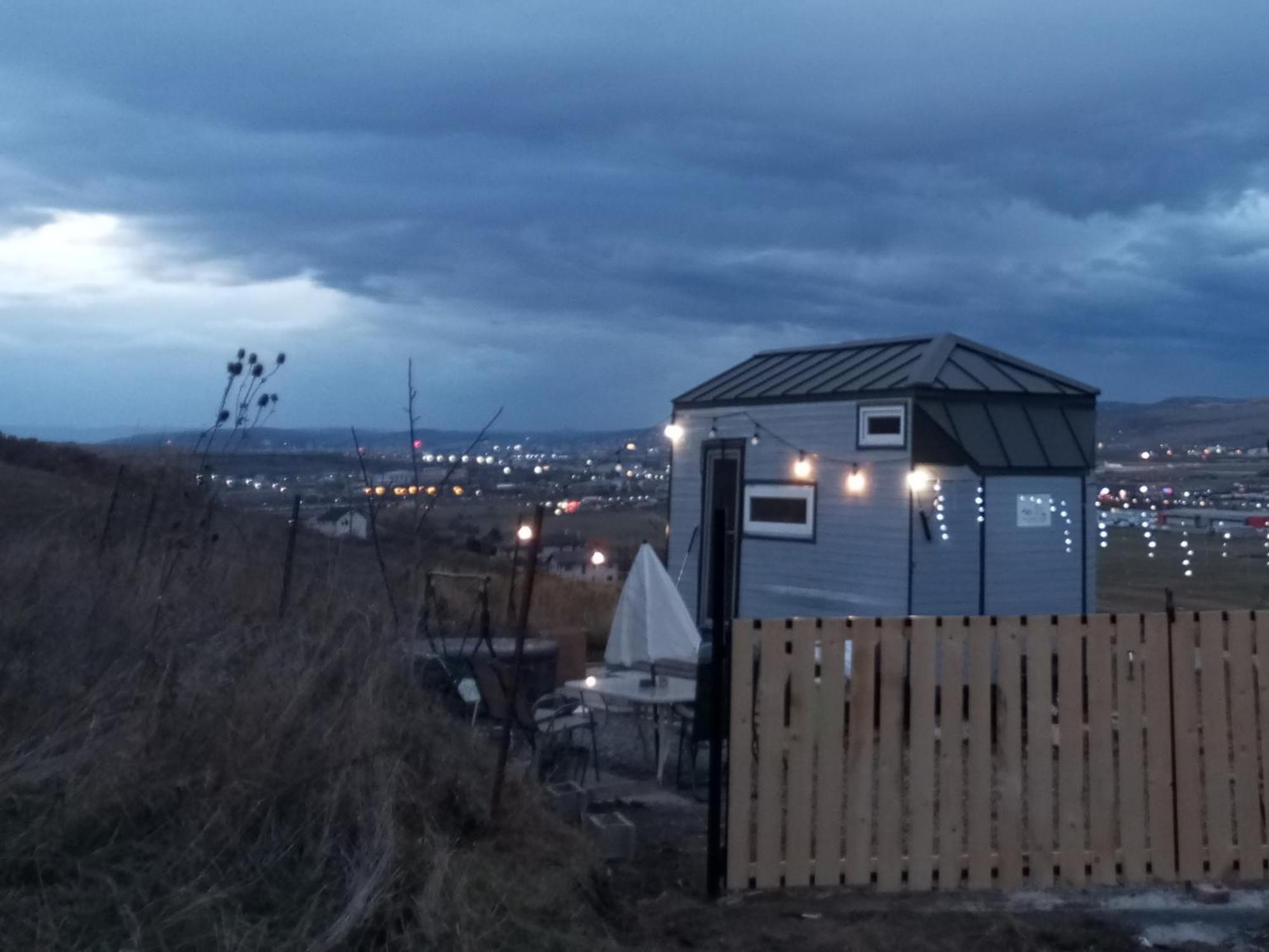 فيلا Tiny House Cluj With Jacuzzi Sinnicoara المظهر الخارجي الصورة